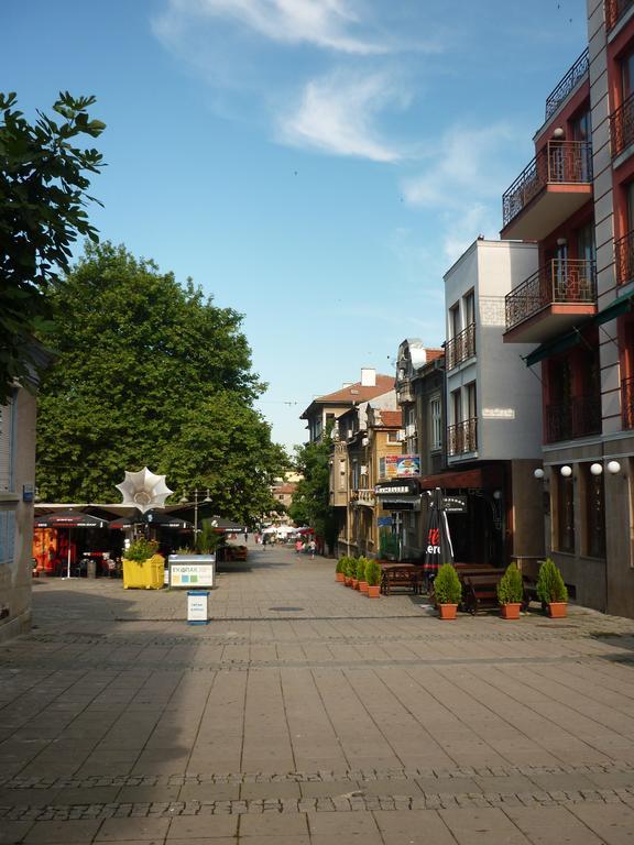 Sea Garden Plaza Apartment - Free Parking Burgas Номер фото