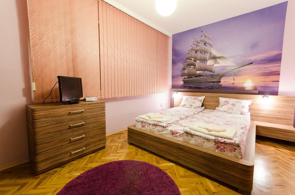 Sea Garden Plaza Apartment - Free Parking Burgas Екстер'єр фото